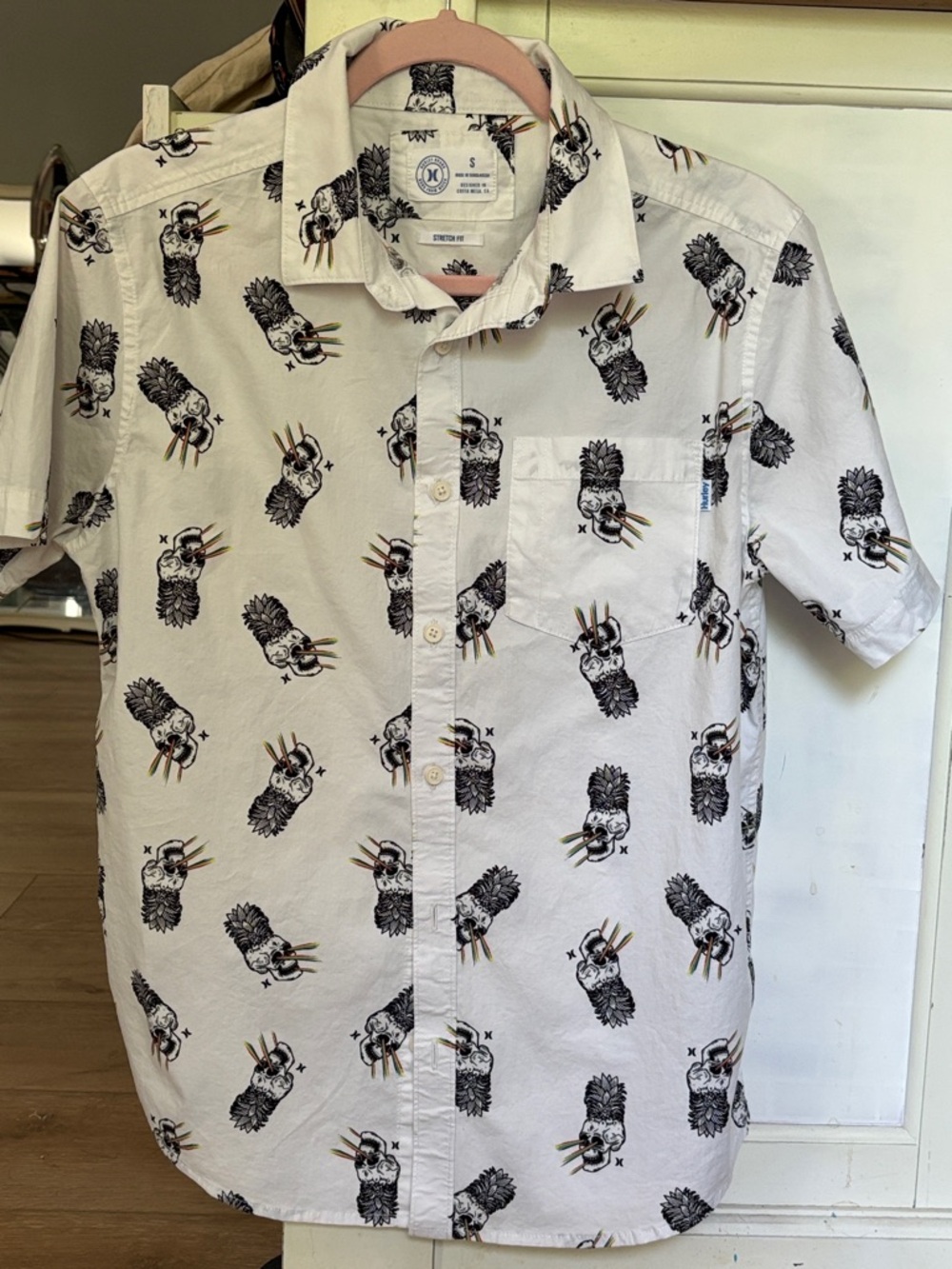 Hurley Skull Rainbow Eye Lasers Print Short Sleeve Shirt Pineapple Head
